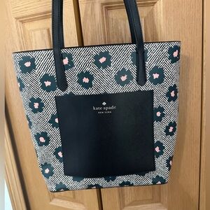 New without tags Kate Spade Tote